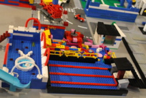 Construction collective en briques LEGO® - Lyon Paris Marseille Construction collective en briques LEGO® - Lyon Paris Marseille