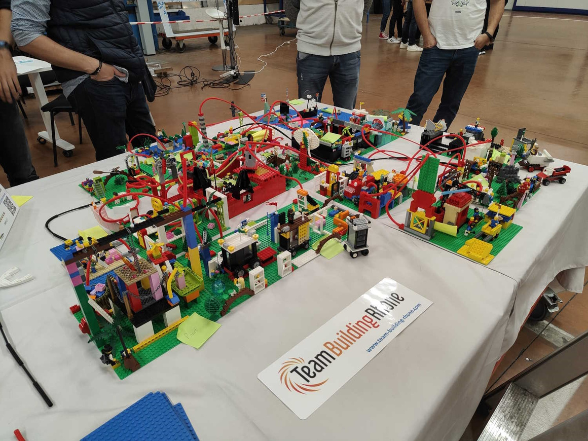 Comment embarquer ses équipes dans la gestion des risques ? avec un atelier en briques LEGO® !